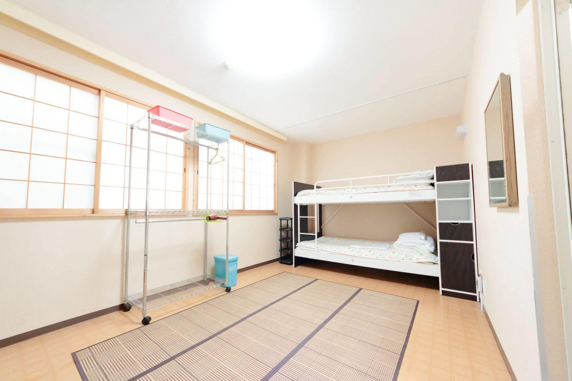 Namba Hostel Osaka Exterior foto